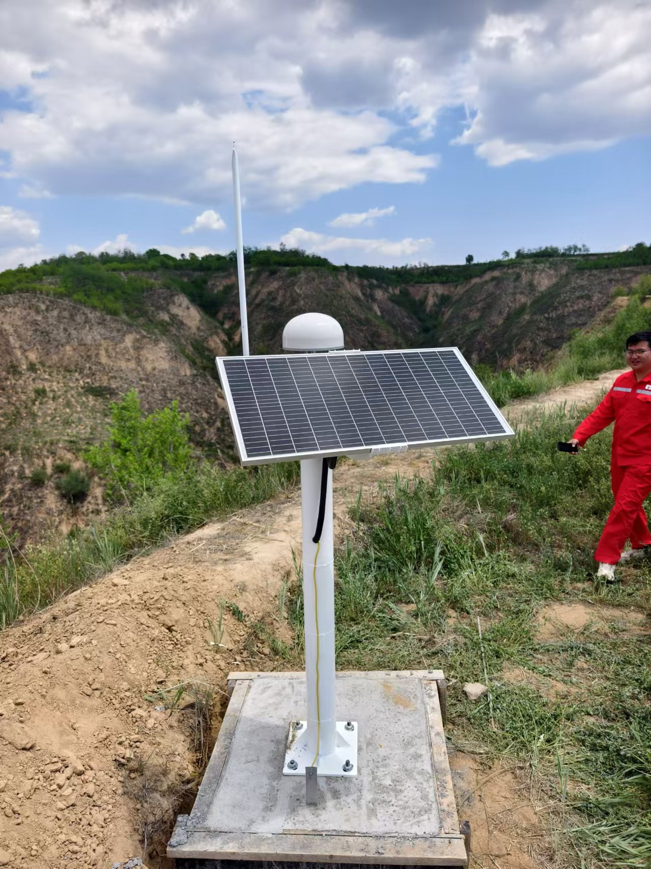 中石油煤层有限责任公司韩城采气管理区边坡监测站 (4).jpg