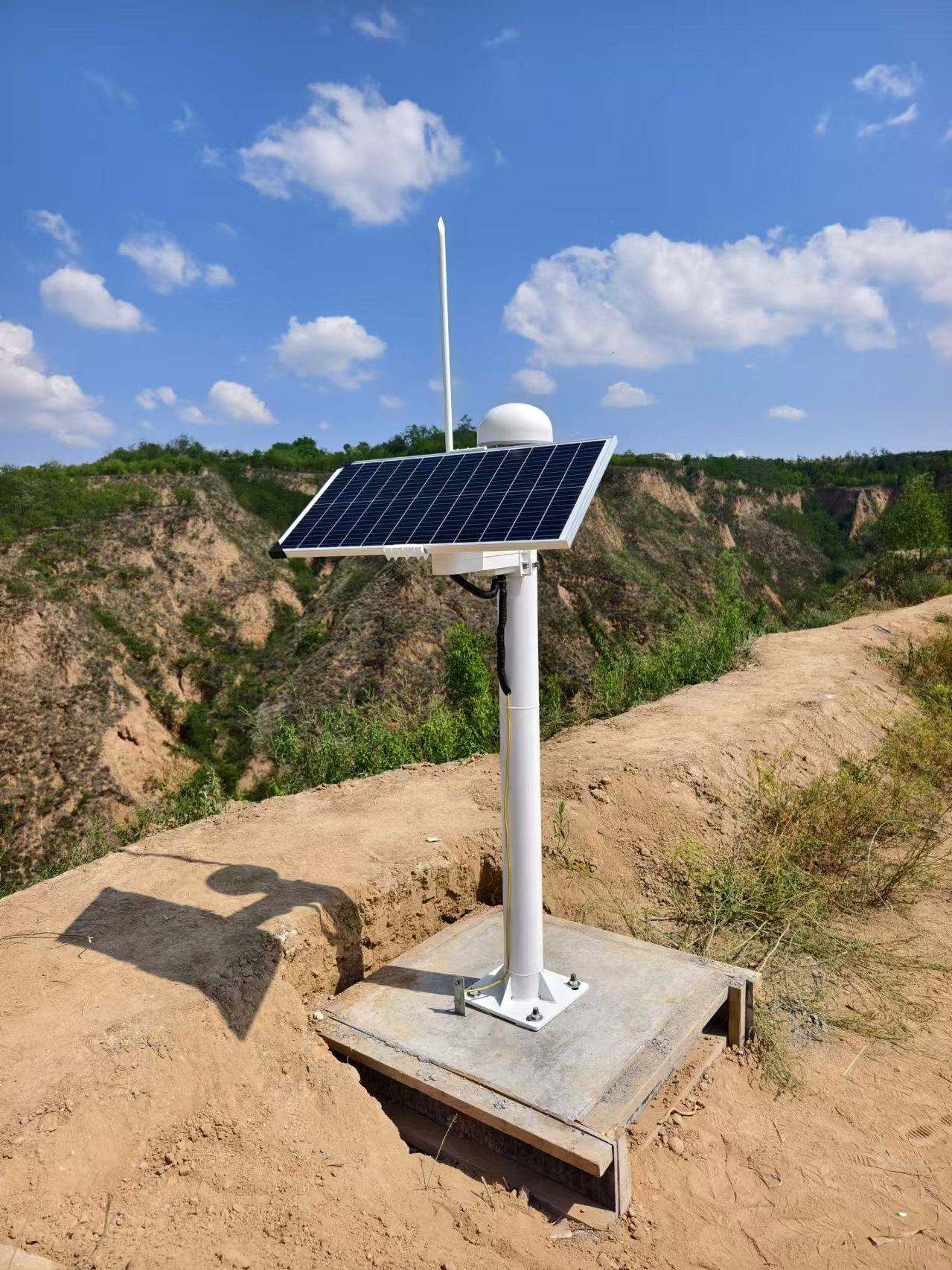 中石油煤层有限责任公司韩城采气管理区边坡监测站 (5).jpg